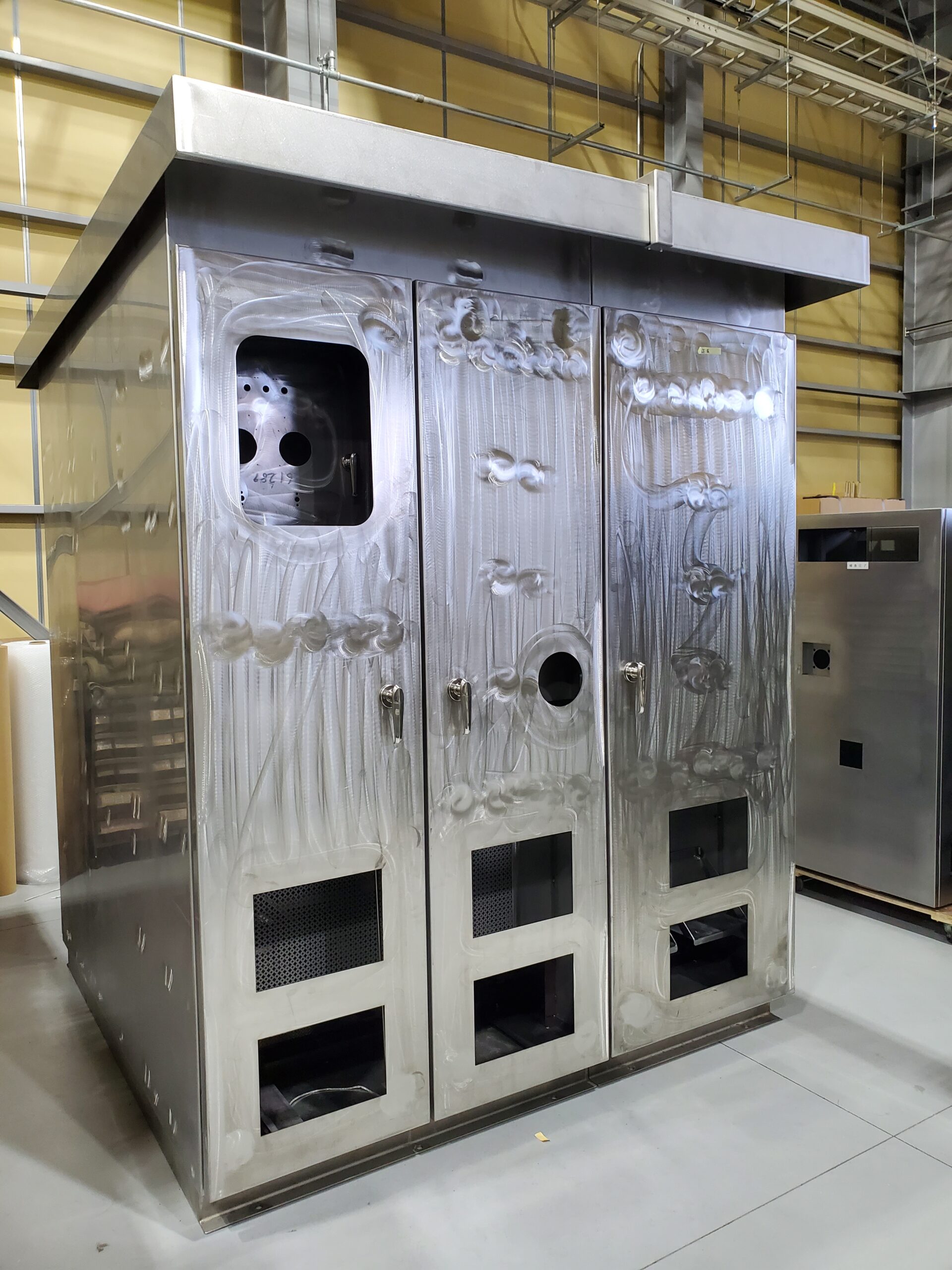 大型トランス収納盤